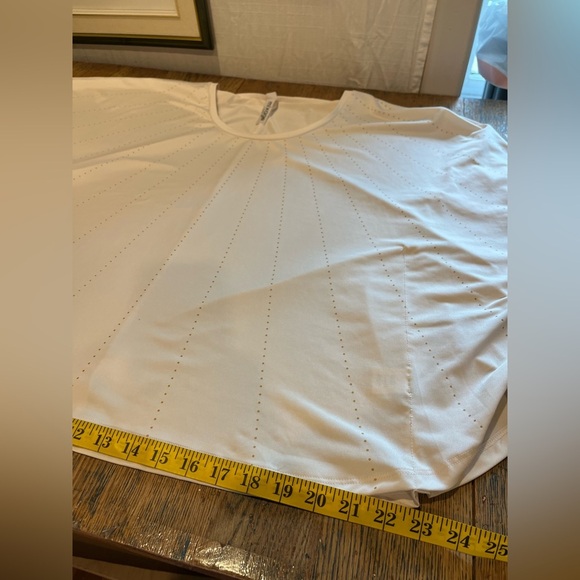 🤍MIXAGE Light Beige Cape Top – Size XL 12 - Picture 8 of 9